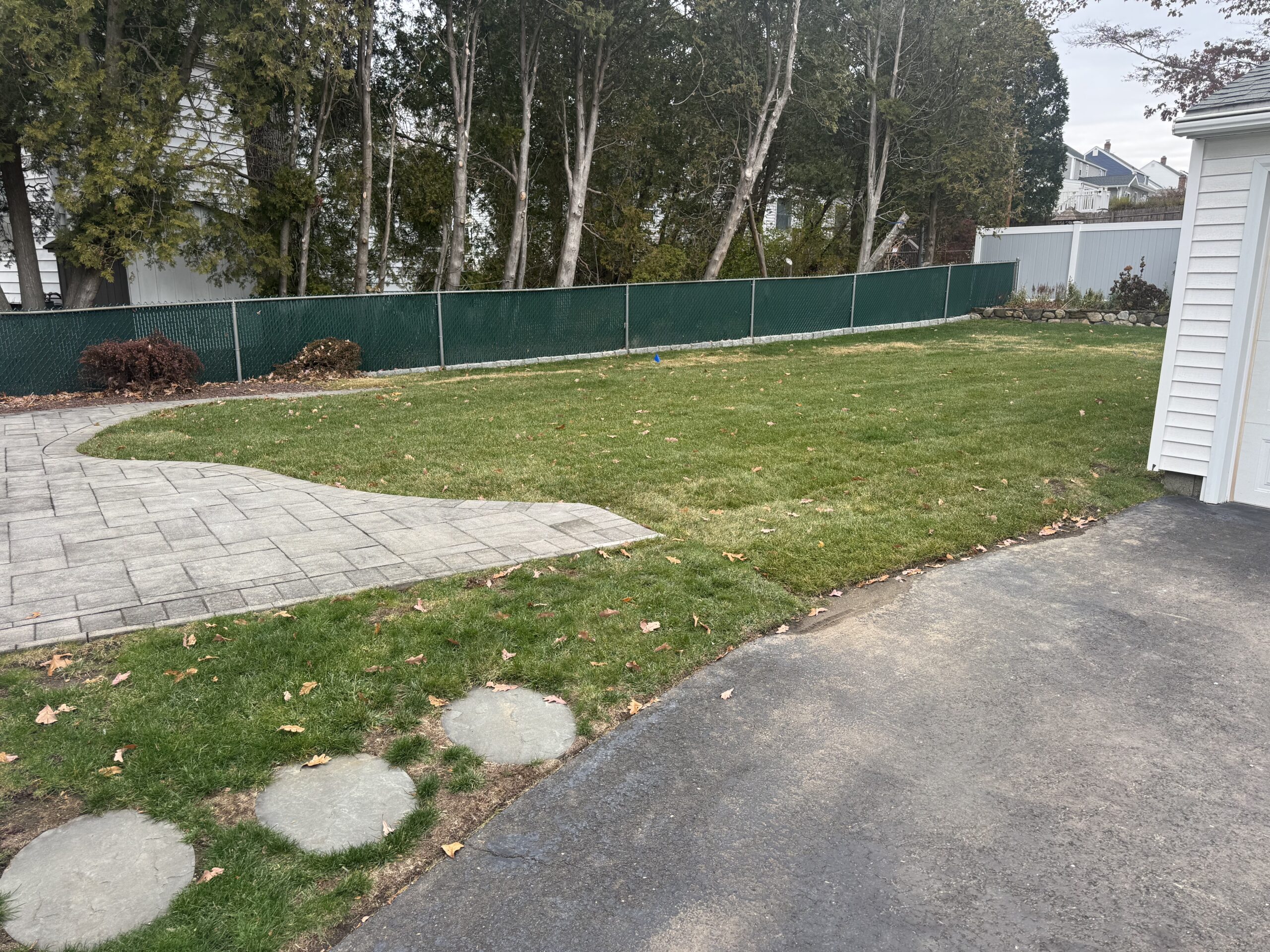 Finished yard after vinyl liner pool removal in Stratford CT with sod installed